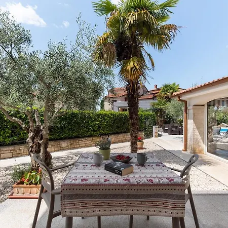 Hope - With Shared Pool 4* Porec