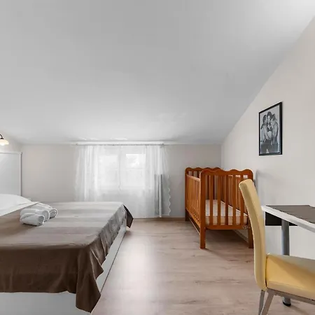 Guest house Hope - With Shared Pool Porec