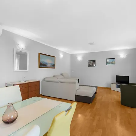 Hope - With Shared Pool 4* Porec