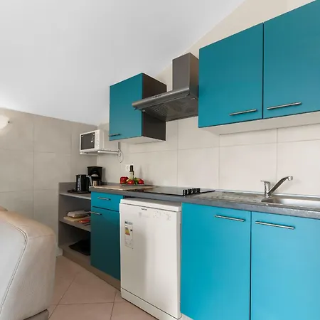 Hope - With Shared Pool Guest house Porec