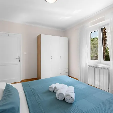 Guest house Hope - With Shared Pool