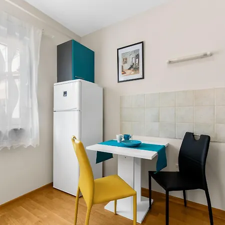 Guest house Hope - With Shared Pool Porec