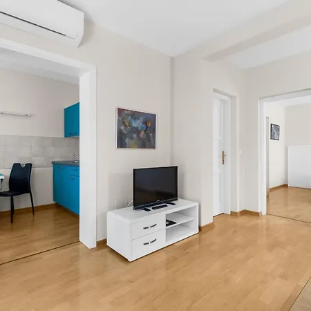 Hope - With Shared Pool 4* Porec