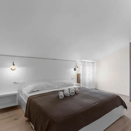 Guest house Hope - With Shared Pool Porec