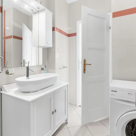 Hope - With Shared Pool Pensionat Poreč