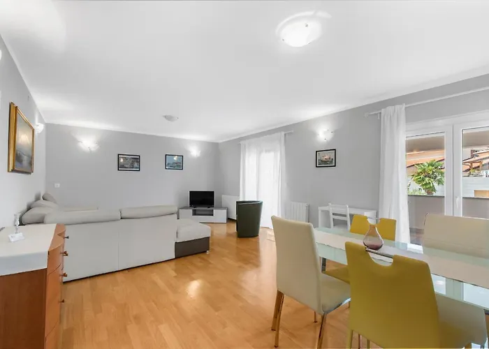 Hope - With Shared Pool 4* 포레치