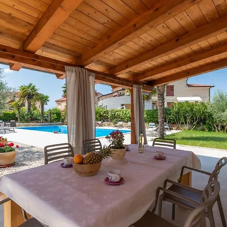 Penzion Hope - With Shared Pool Poreč