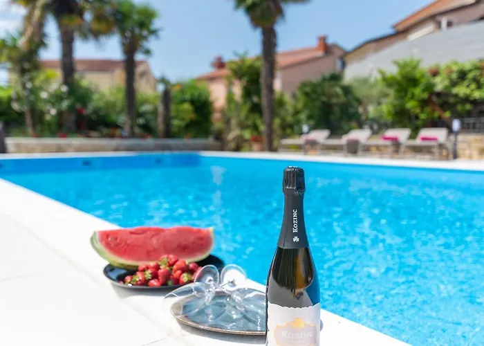 Hope - With Shared Pool 포레치